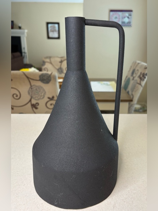 Other - Matte Black Textured Vintage Medal Vase